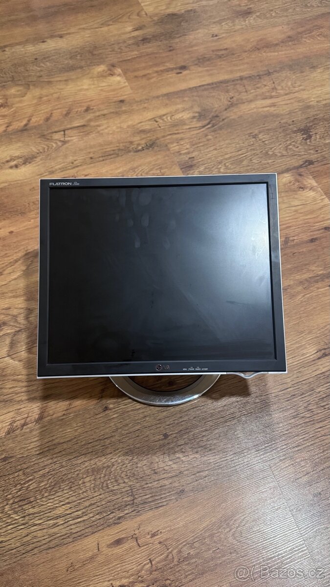Monitor LG - 6