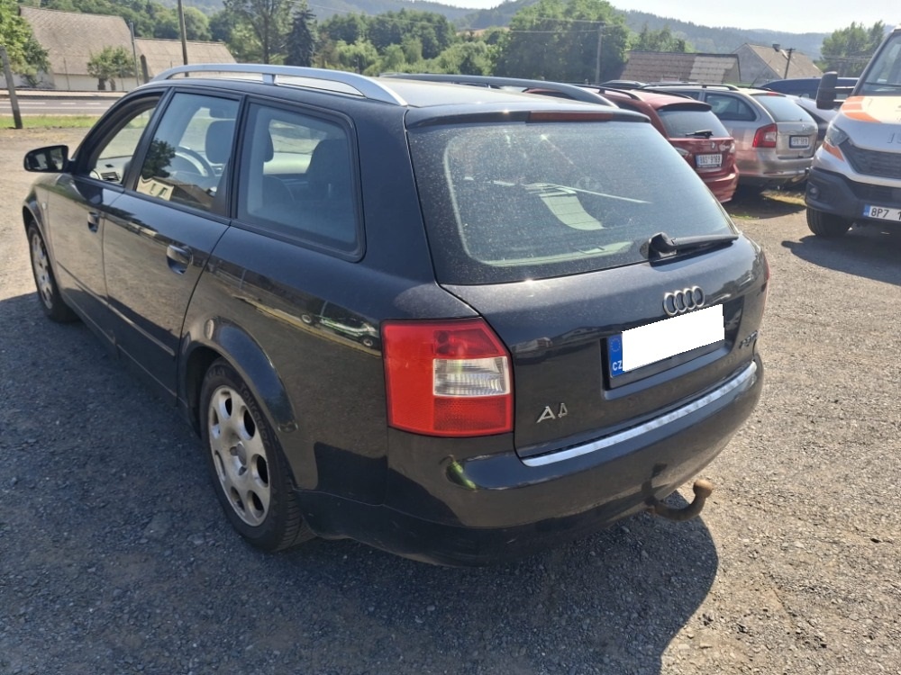 Audi A4 Avant 2,5 TDi Quattro - 6