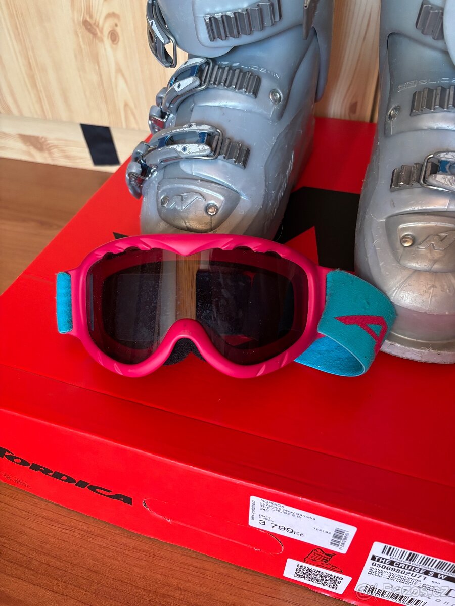 LYŽAŘSKÉ BOTY - 6