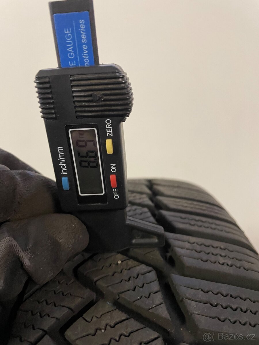 Original zimni Mercedes C W205 r18 + 225/45/18 95% - 6