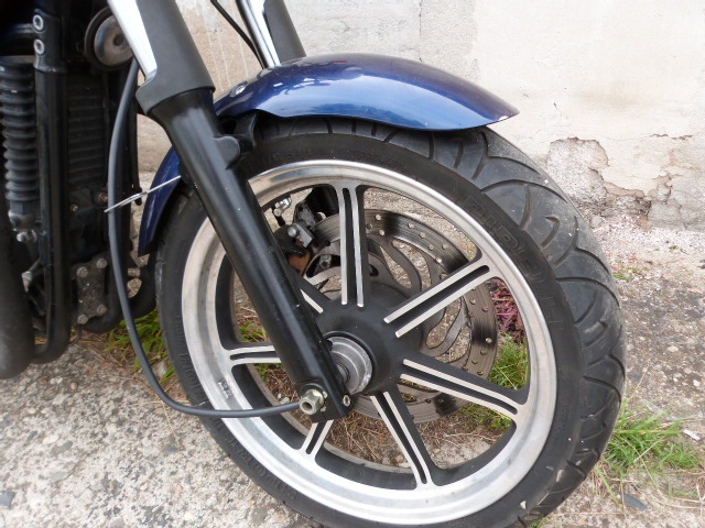 Triumph Bonneville - 6