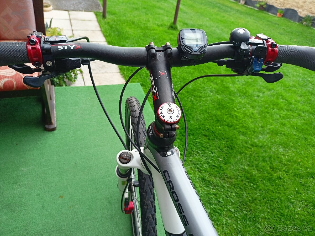 trekové kolo Bulls - 6