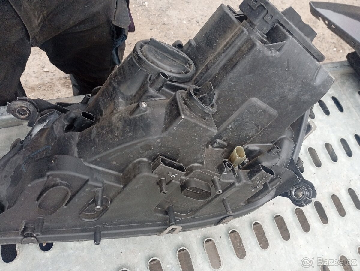 MERCEDES BENZ ML W164 PŘEDNÍ SVĚTLA KLASIK ŽÁROVKY - 6