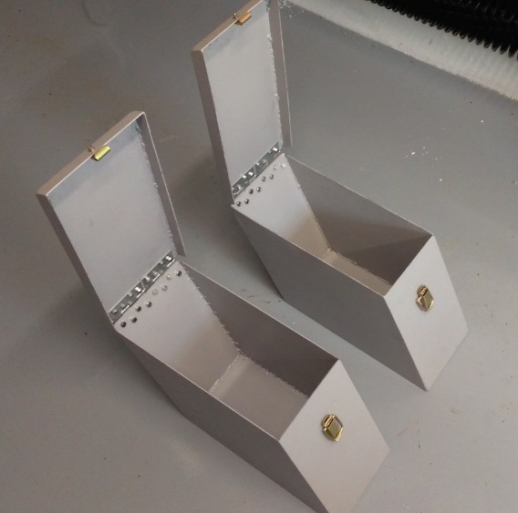 Plechové bedny/boxy na traktor nebo bagr... - 6