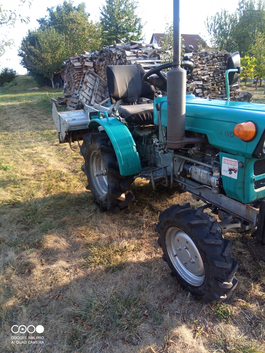 Prodám japonský malotraktor - 6