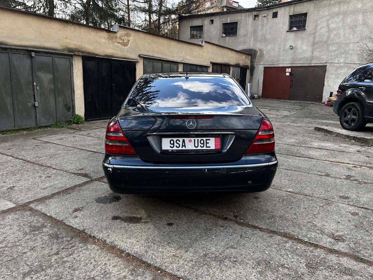 Mercedes-Benz w211 e320 - 6