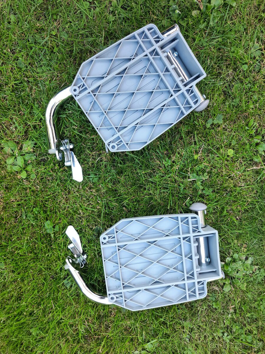 Pojízdné toaletní křeslo - klozetové - 6