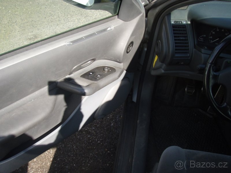 prodám Renault Safrane 2,0i - 6