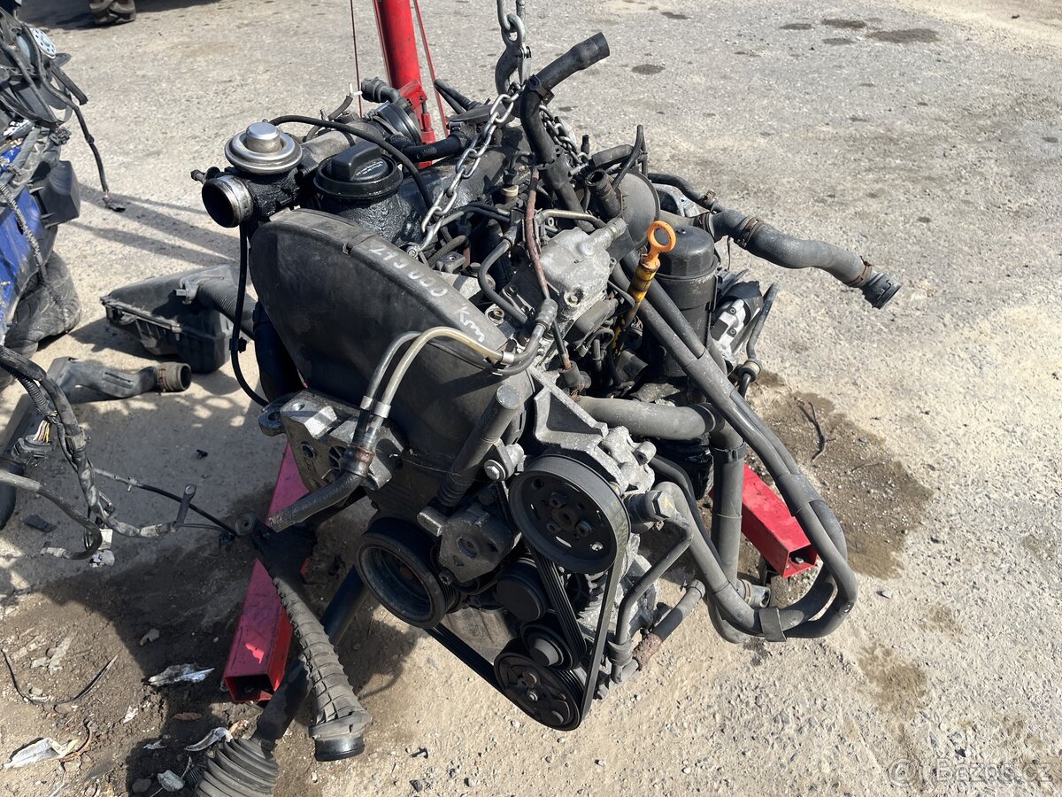 Prodám Škoda Octavia 1.9 TDI 81kw na ND - 6