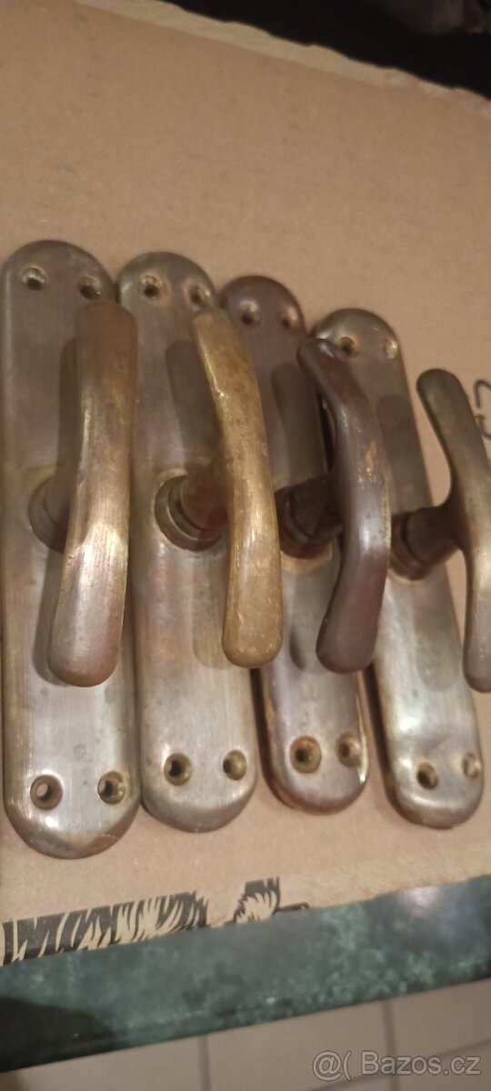 Mosazné kování , kliky kličky. - 6