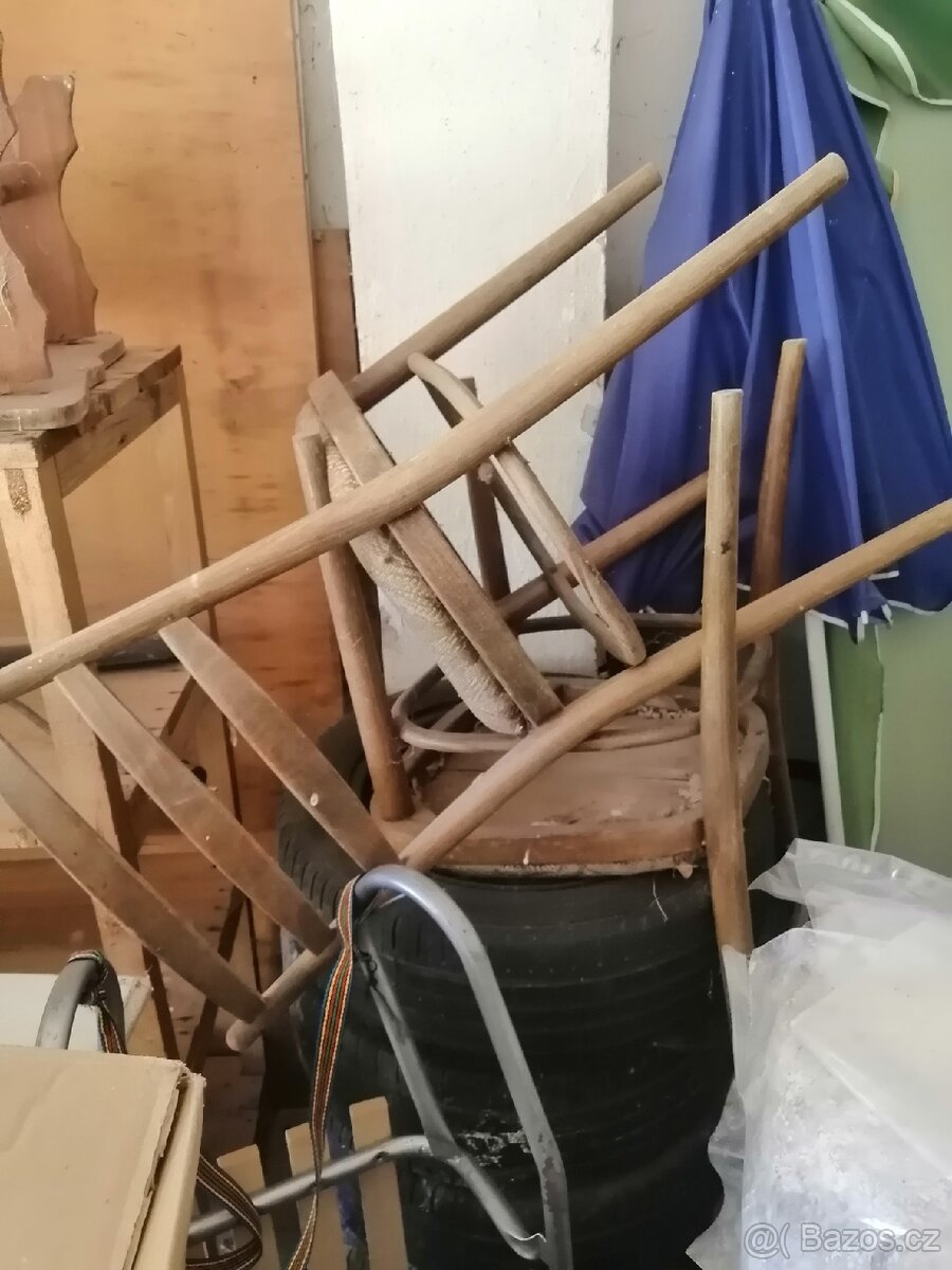 Drevene policky, vesak a zidle - 6