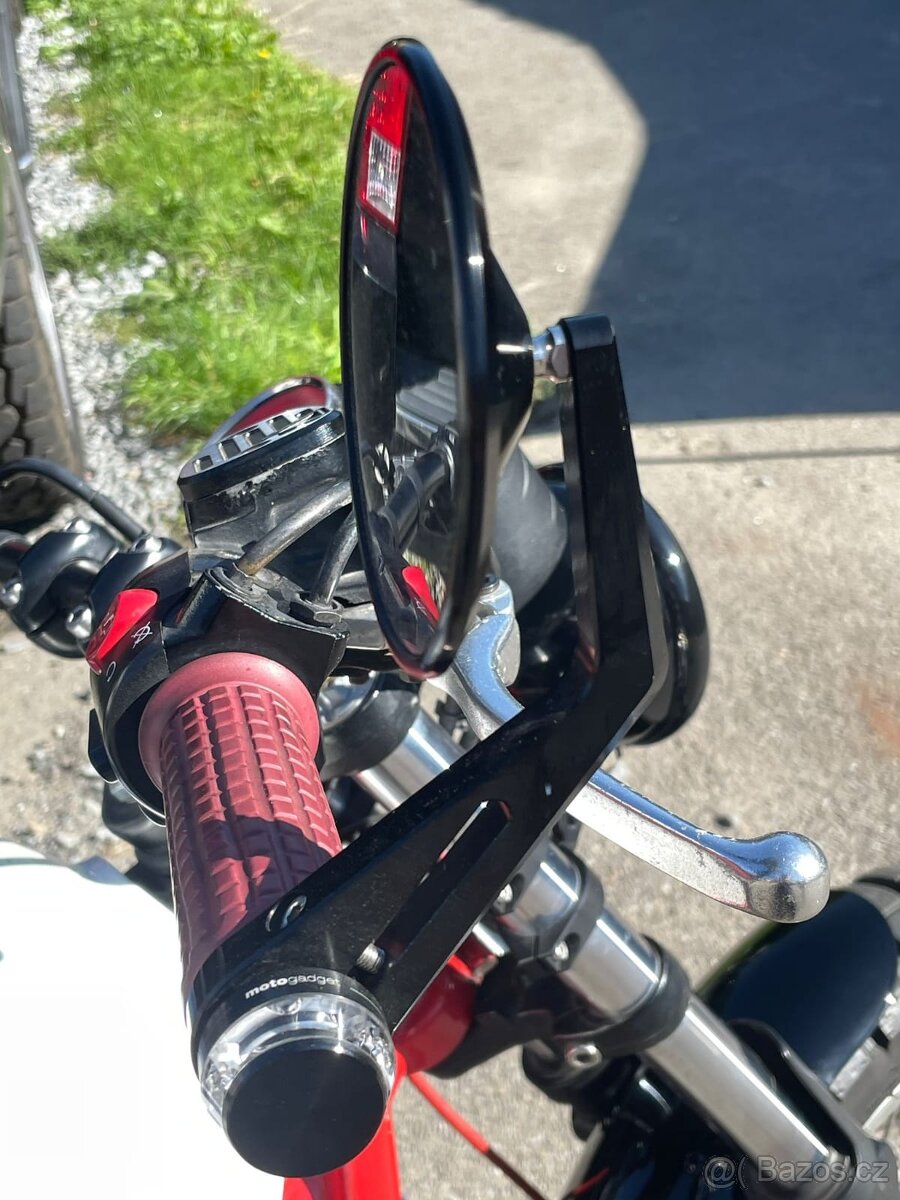 Triumph Thruxton - 6