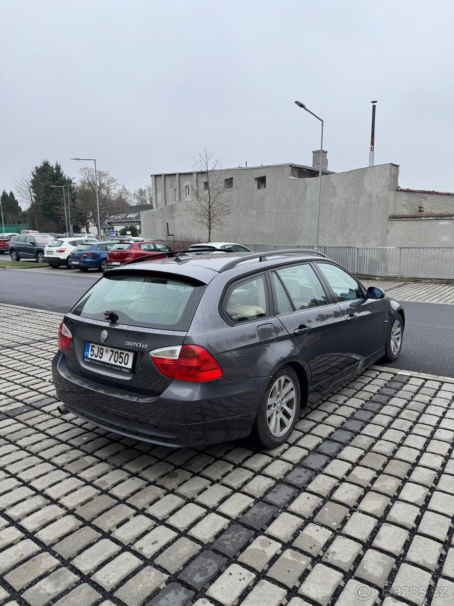 BMW 320d E91 120kw - 6