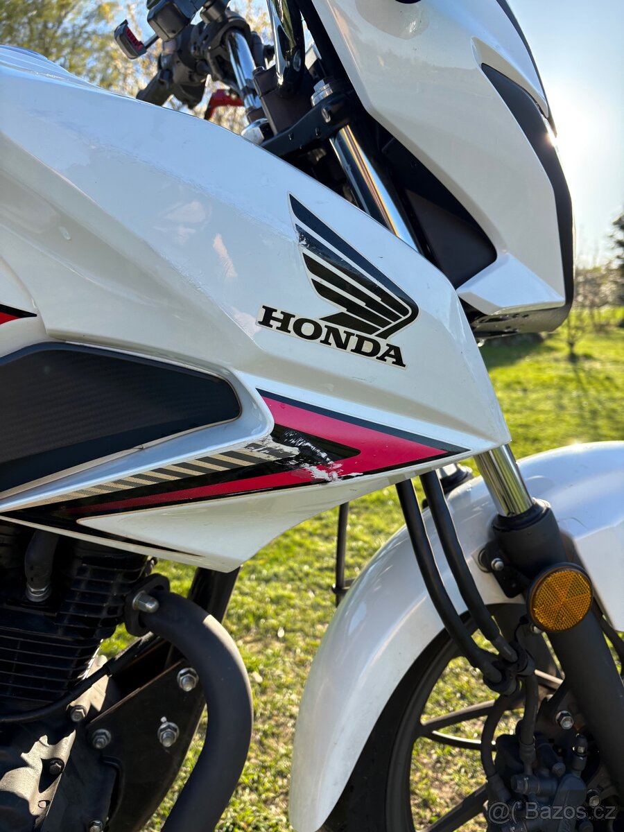 Honda CB125F - 6