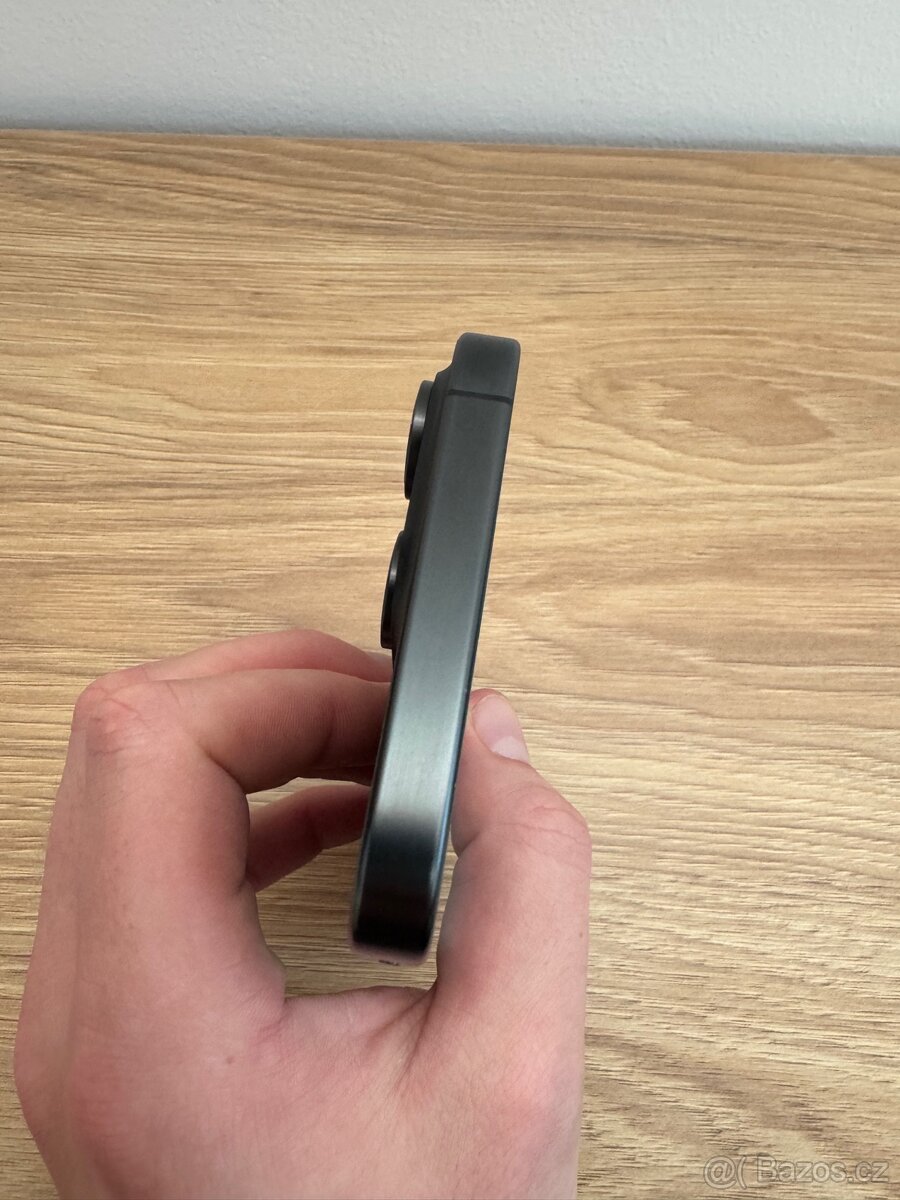 iPhone 15 Pro Max 256 GB – perfektní stav, originální balení - 6