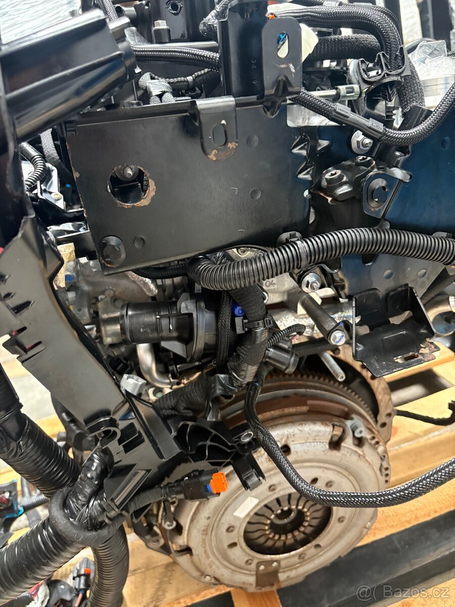 Motor Renault Master 2.3 DCI M9T716 Biturbo Kompletní - 6