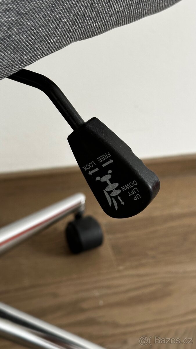 Krásné otočné židle na kolečkách - 6