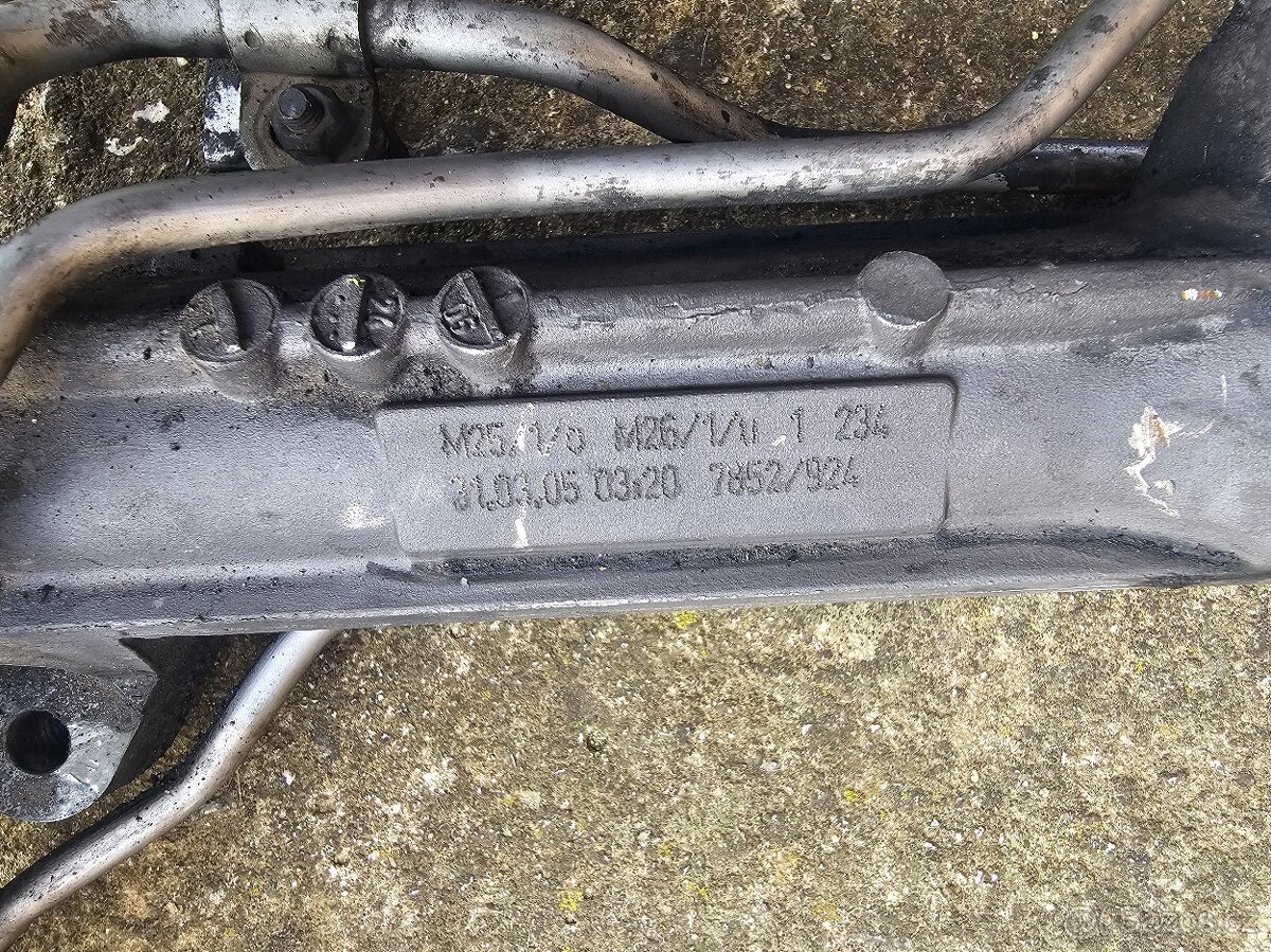 Servotronic hřebenové řízení BMW E60 E61 - 6