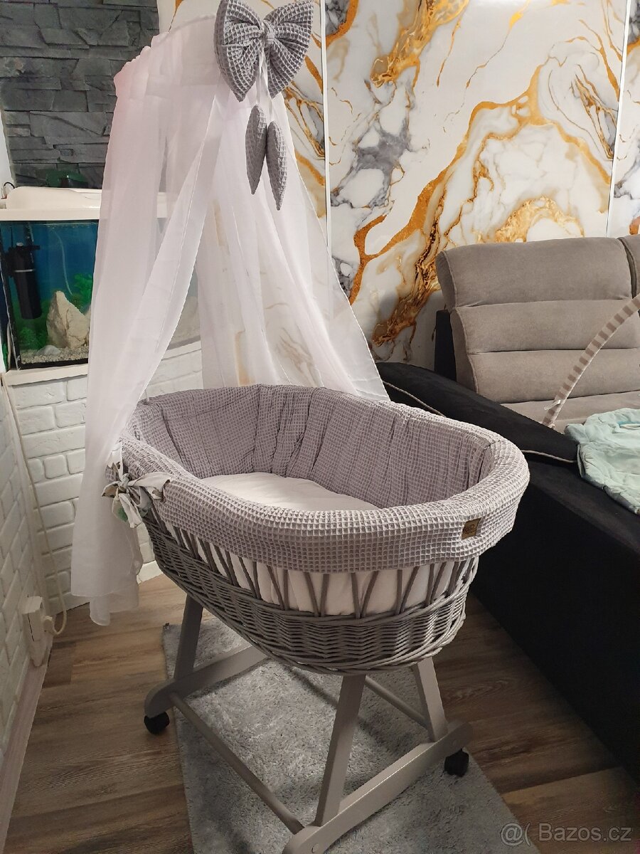 Postýlka s nebesy - 6