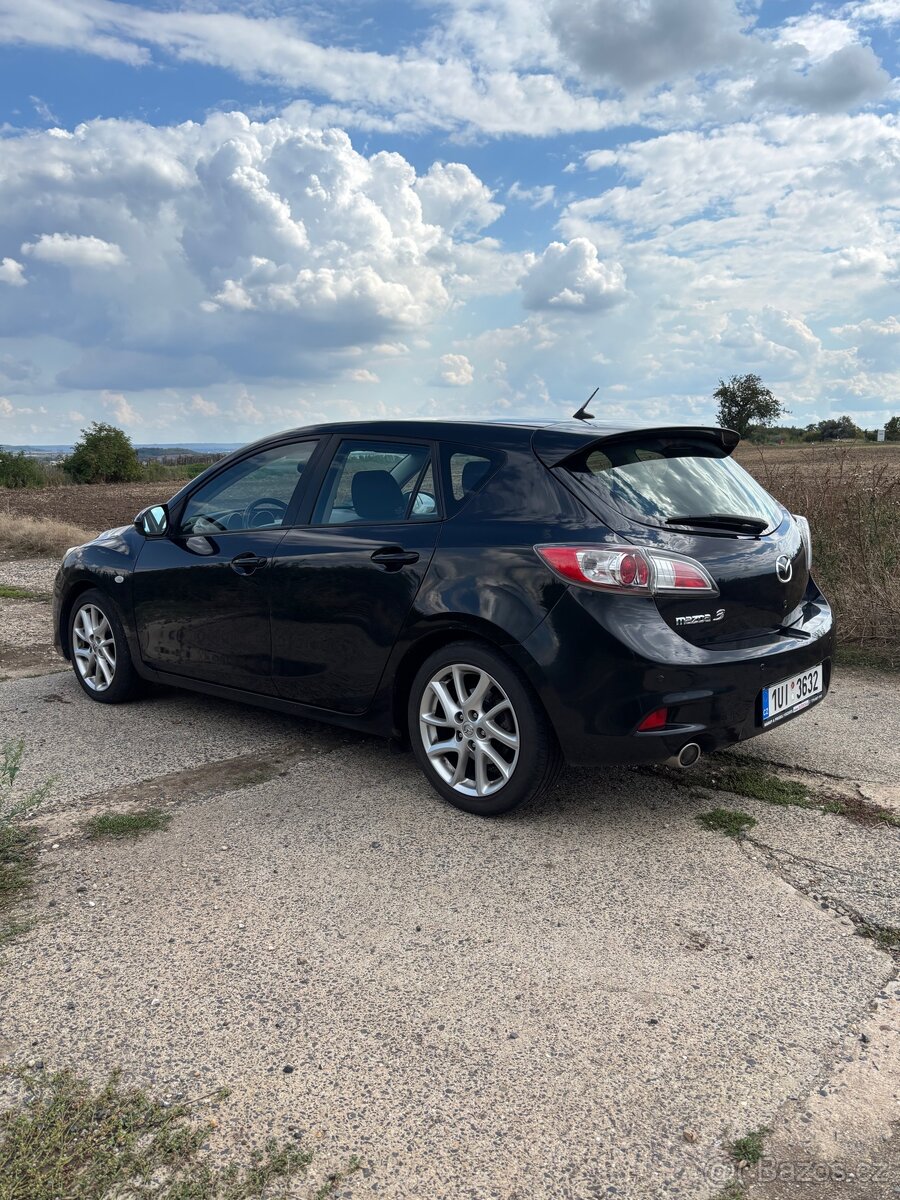 Mazda 3 / 2.2 (2011) - 6