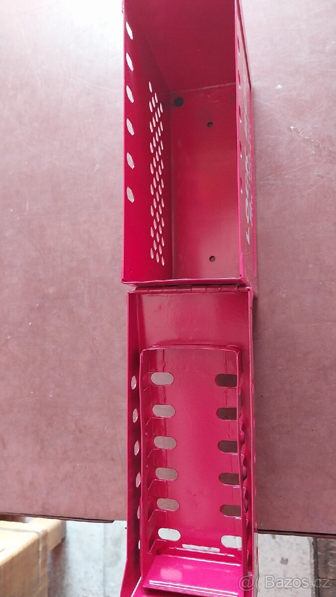 Uzamykatelný box - 6