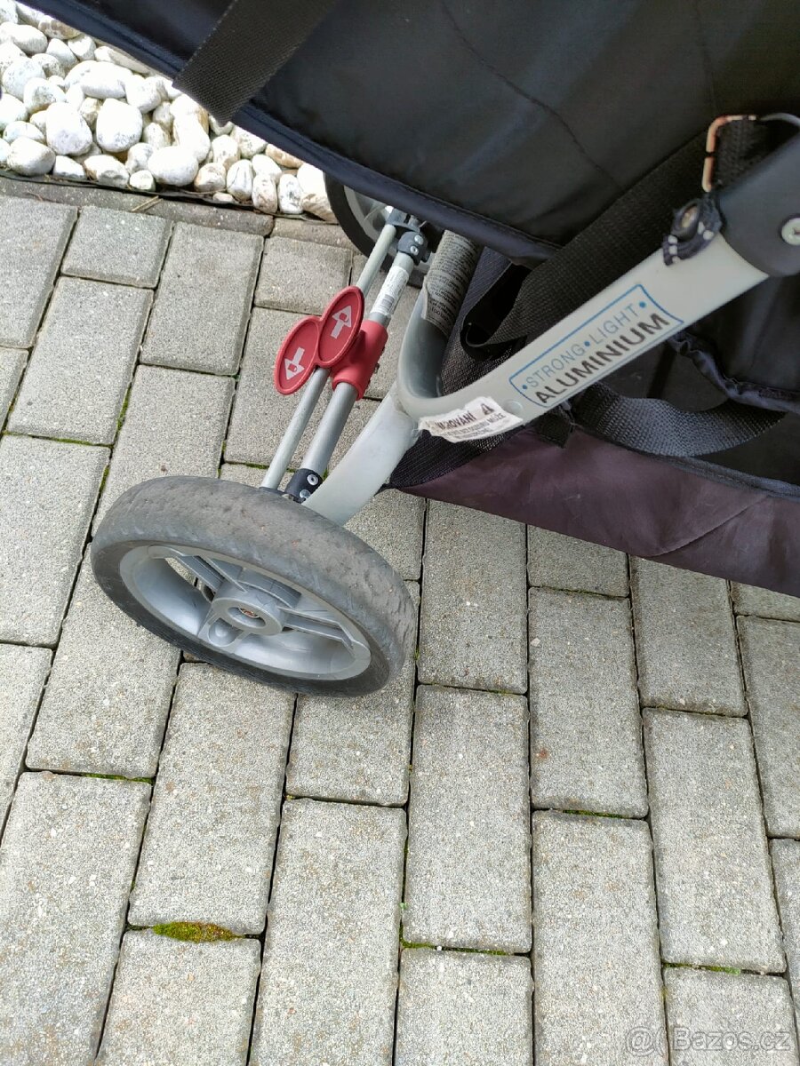 Sportovní kočárek VALCO SNAP 4 - 6