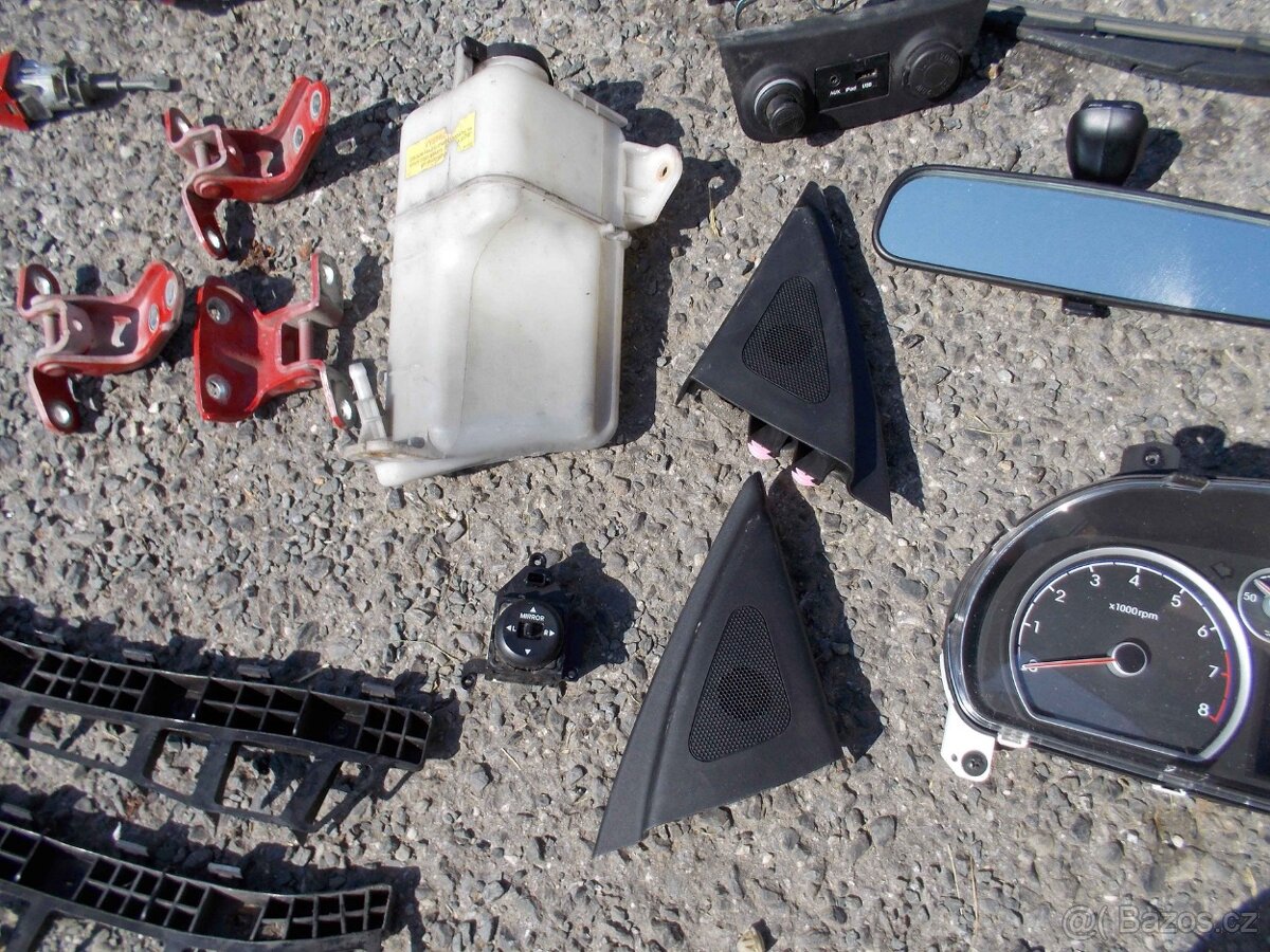 Díly interiéru Hyundai i30 - 6