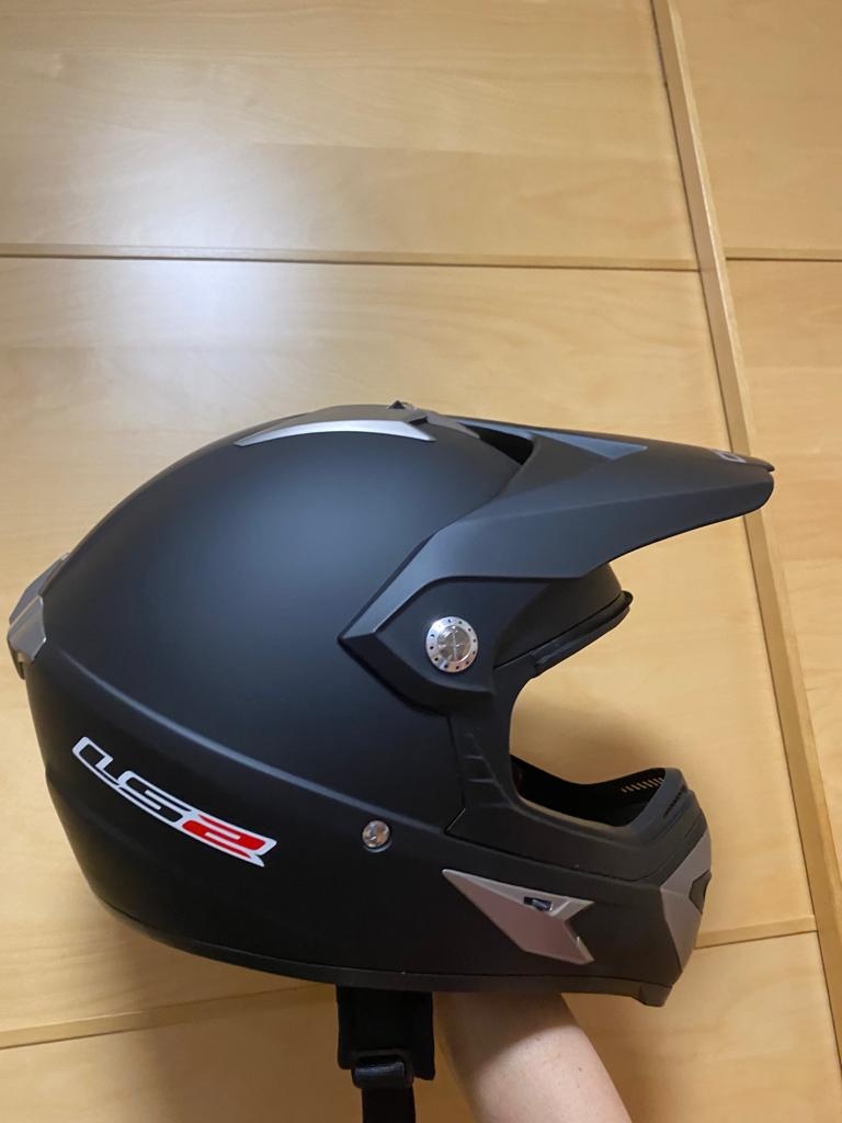 Helma nepoužitá bílá, černá - 6