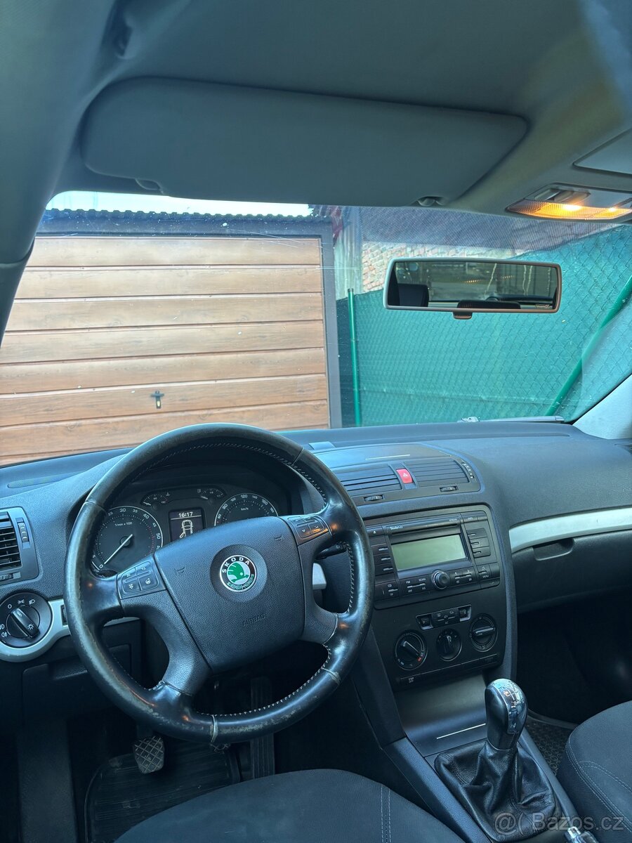 Škoda octavia 2 II 2.0 TDI 103kw - 6