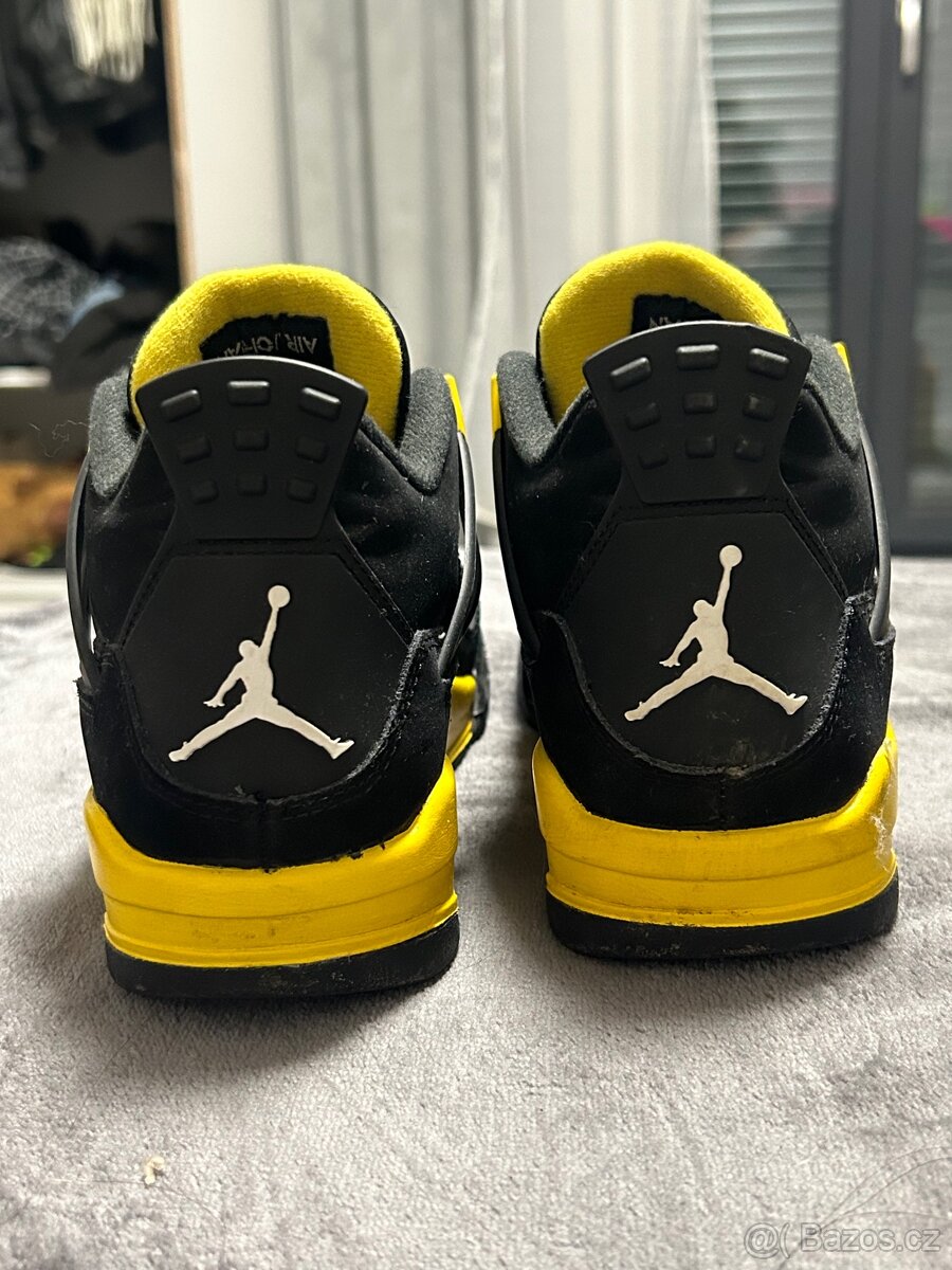 Jordan 4 yellow thunder - 6