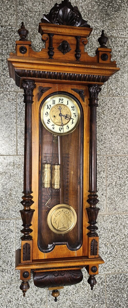 luxusní bohatě zdobené vyřezávané dvouzávažové hodiny - 6