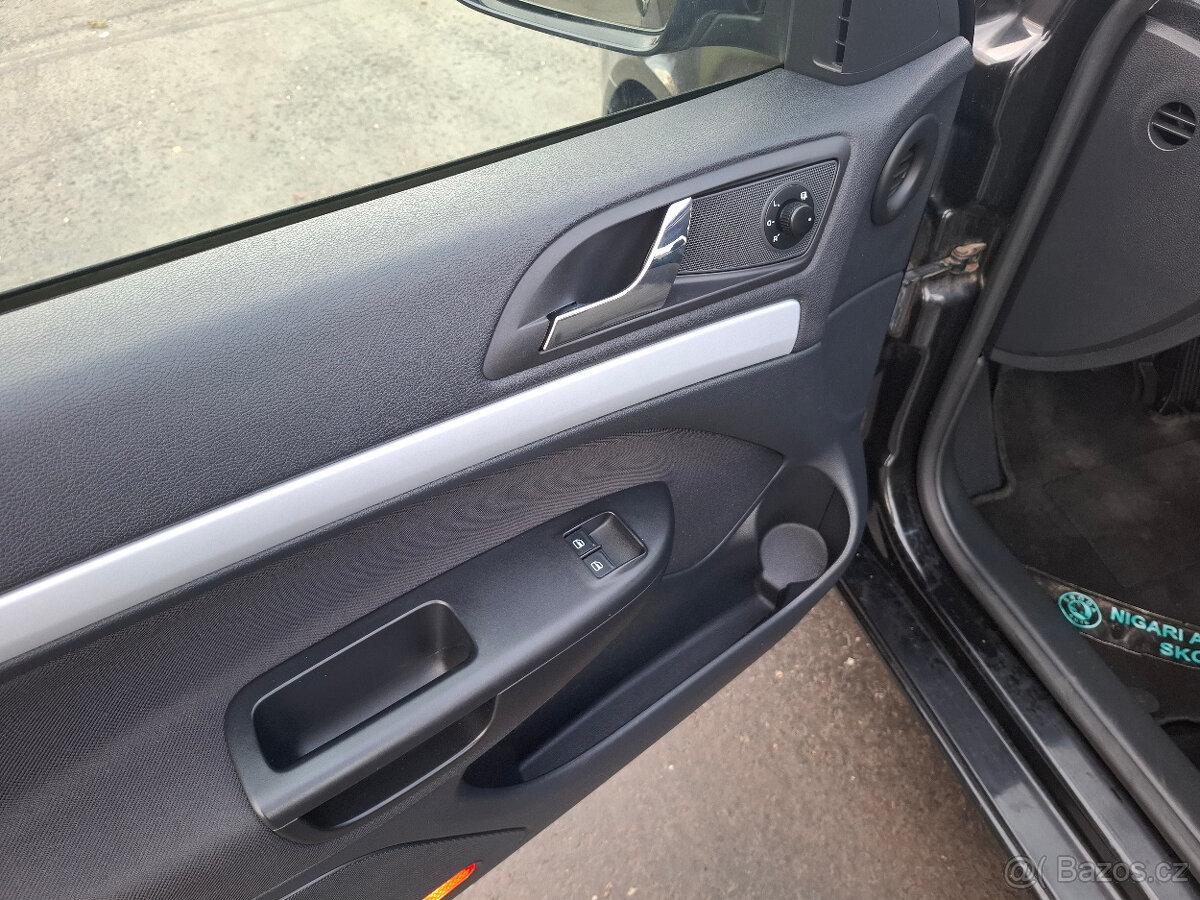 Škoda Octavia II kombi 1.2TSi 77kW,klimatizace,senzory - 6