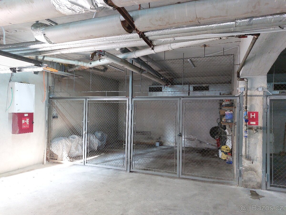 Garáž Praha 6, - 6