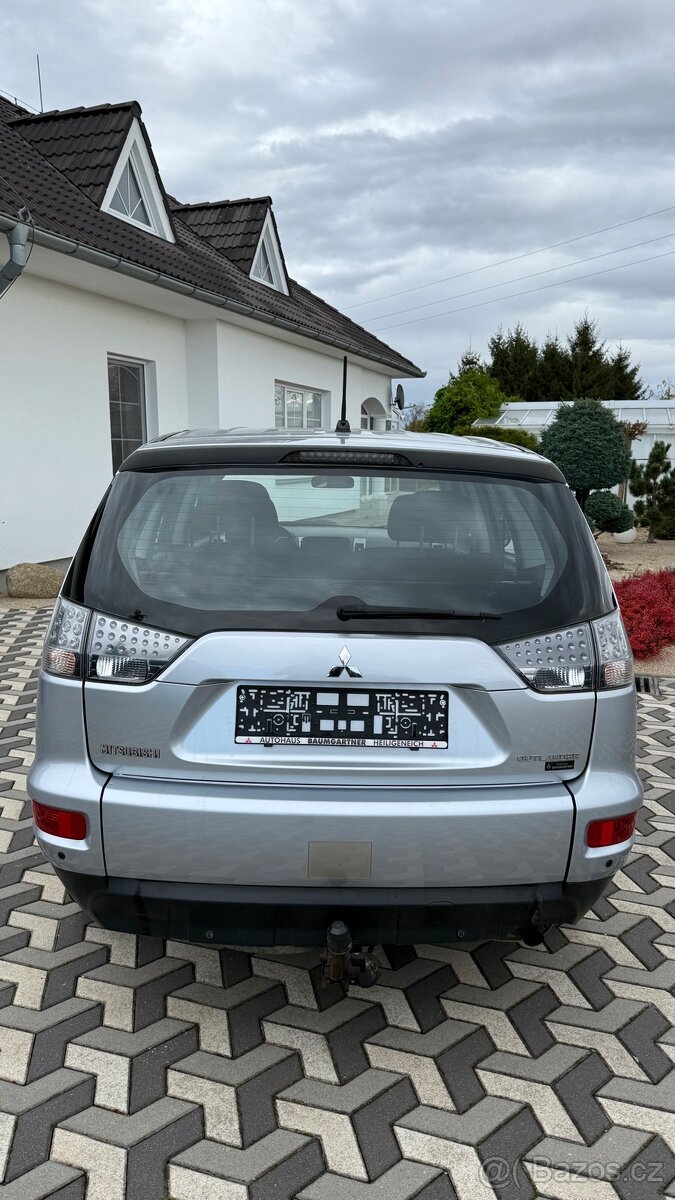 MITSIBISHI OULANDER 2.0i 108kw - 6