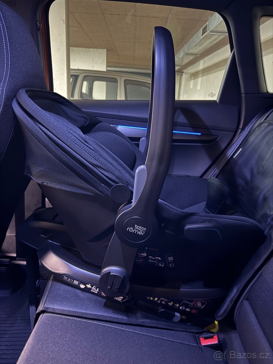 Autosedačka Britax Römer Baby-safe Core + base Isofix - 6