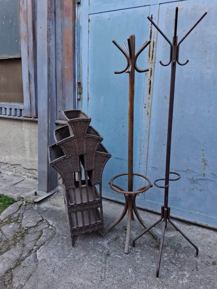 Stojan s věšákem - 6