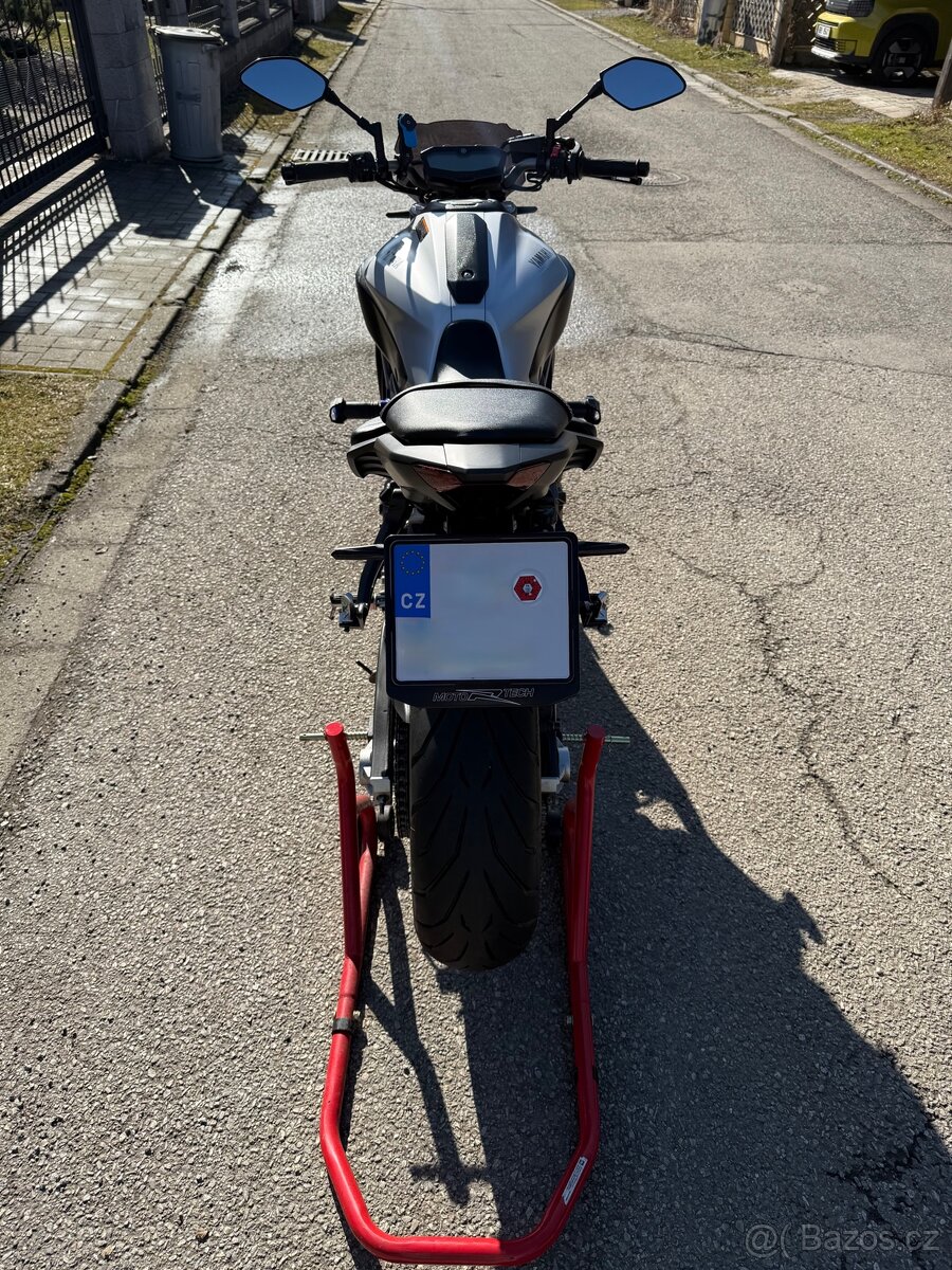 Yamaha MT 07 - 6