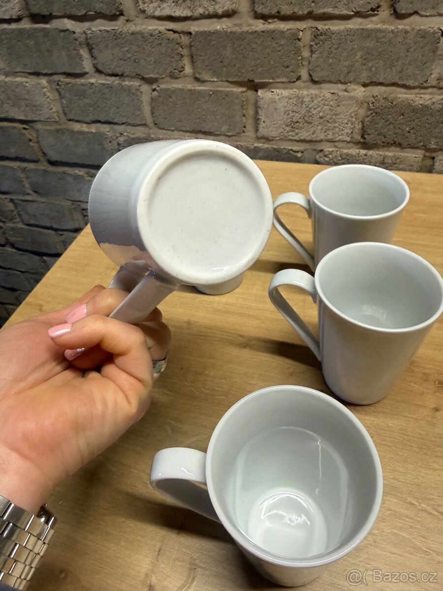 Bílé porcelánové hrnky bez potisku - 6