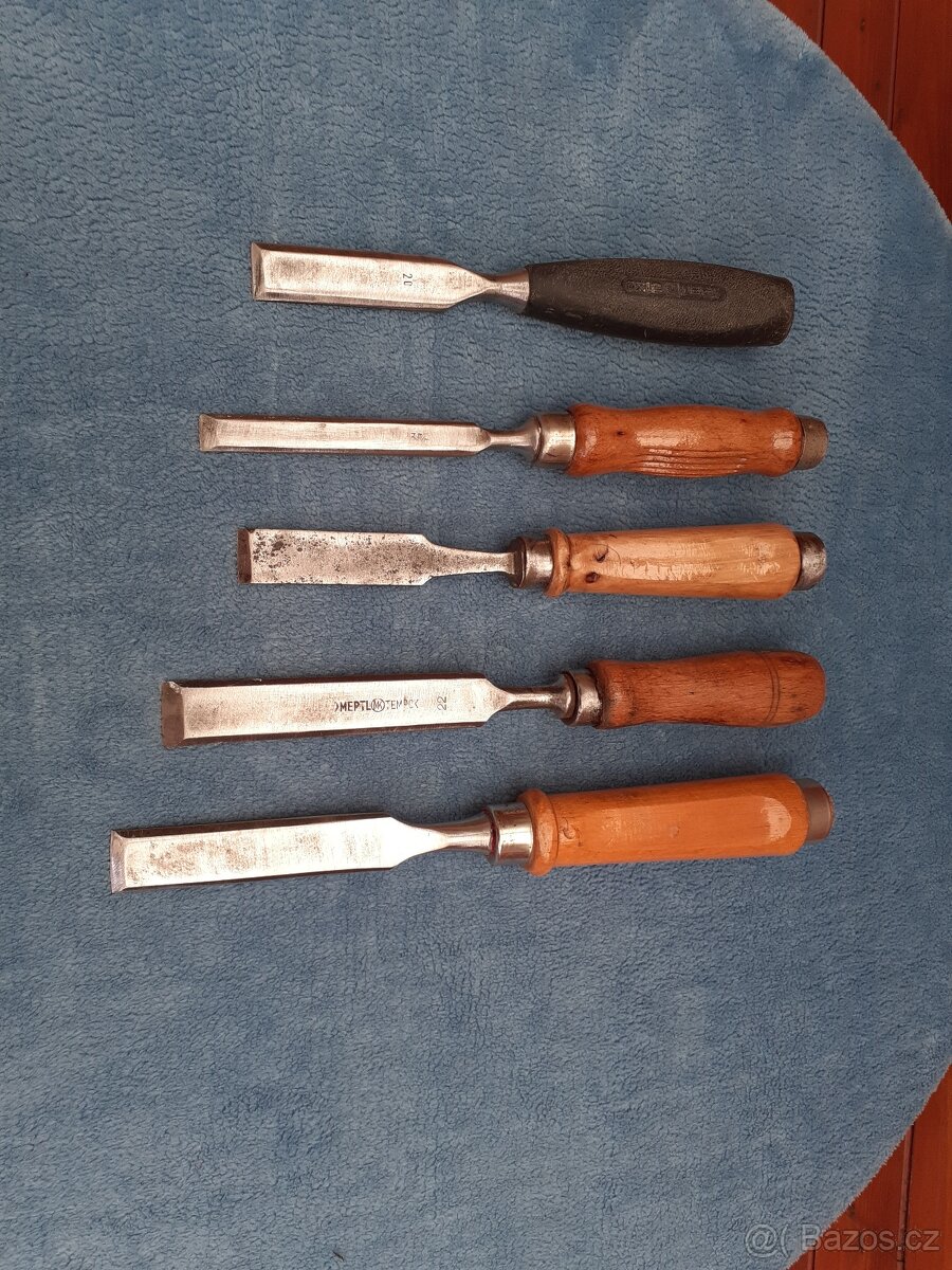 Prodám 5 dlát, jedno je značené - 6