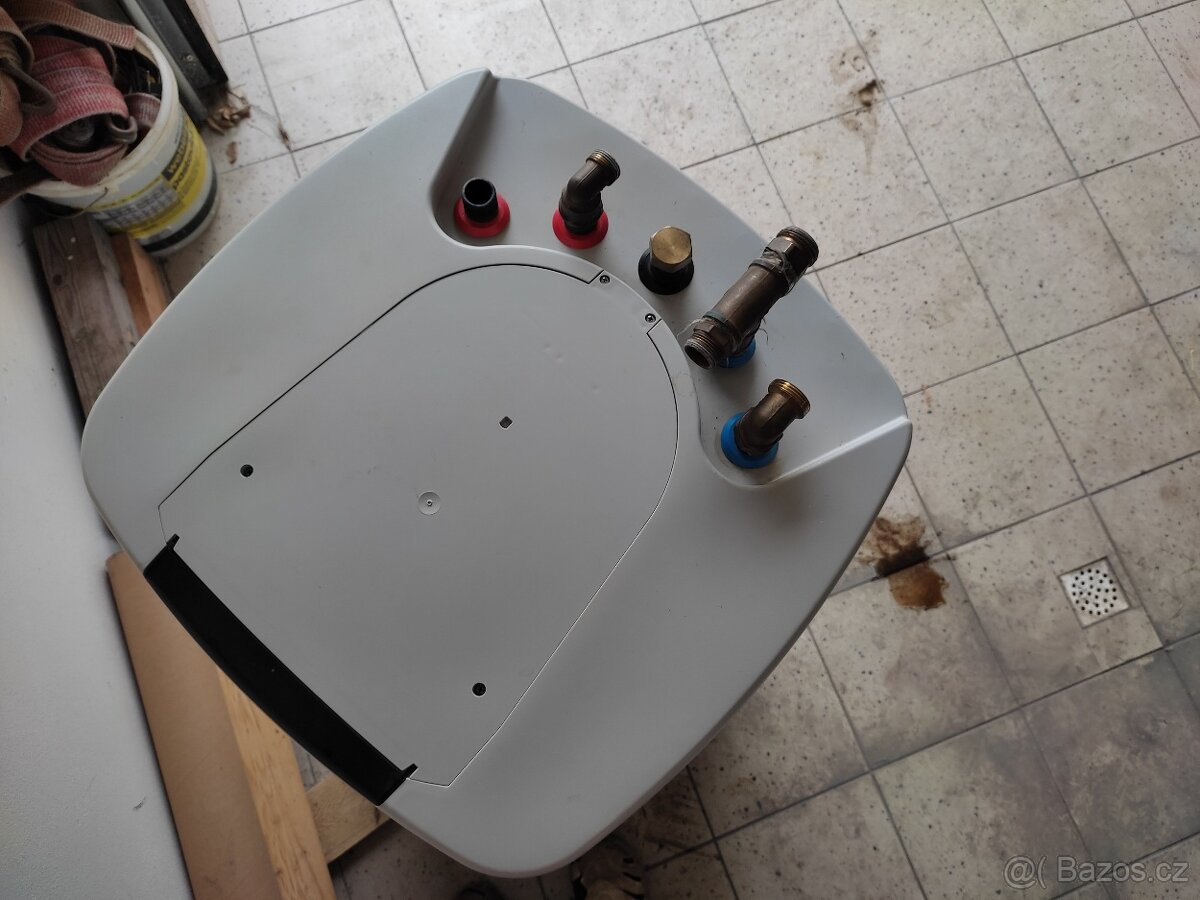 125 litrový ohřívač/zásobník na teplou vodu ke kotli - 6