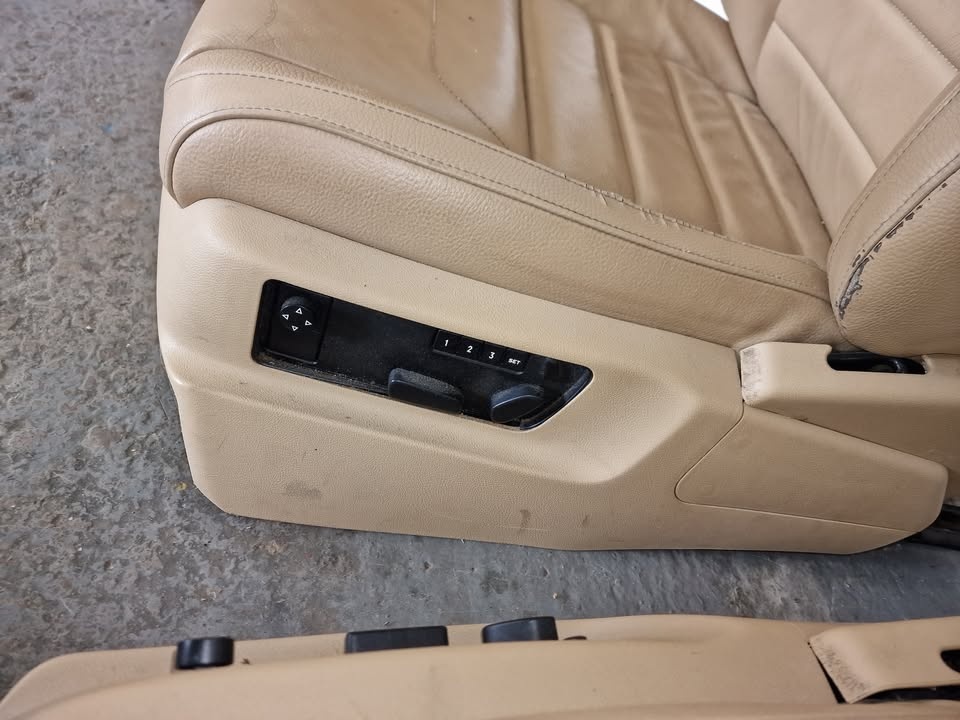 Volkswagen Touareg interier - 6