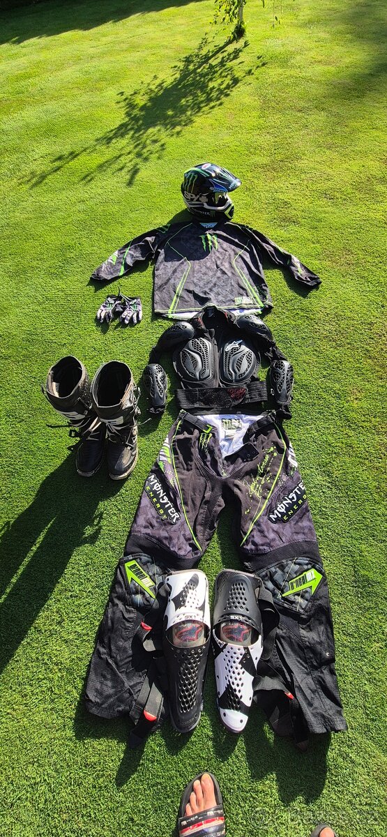 Motokrosový komplet - 6