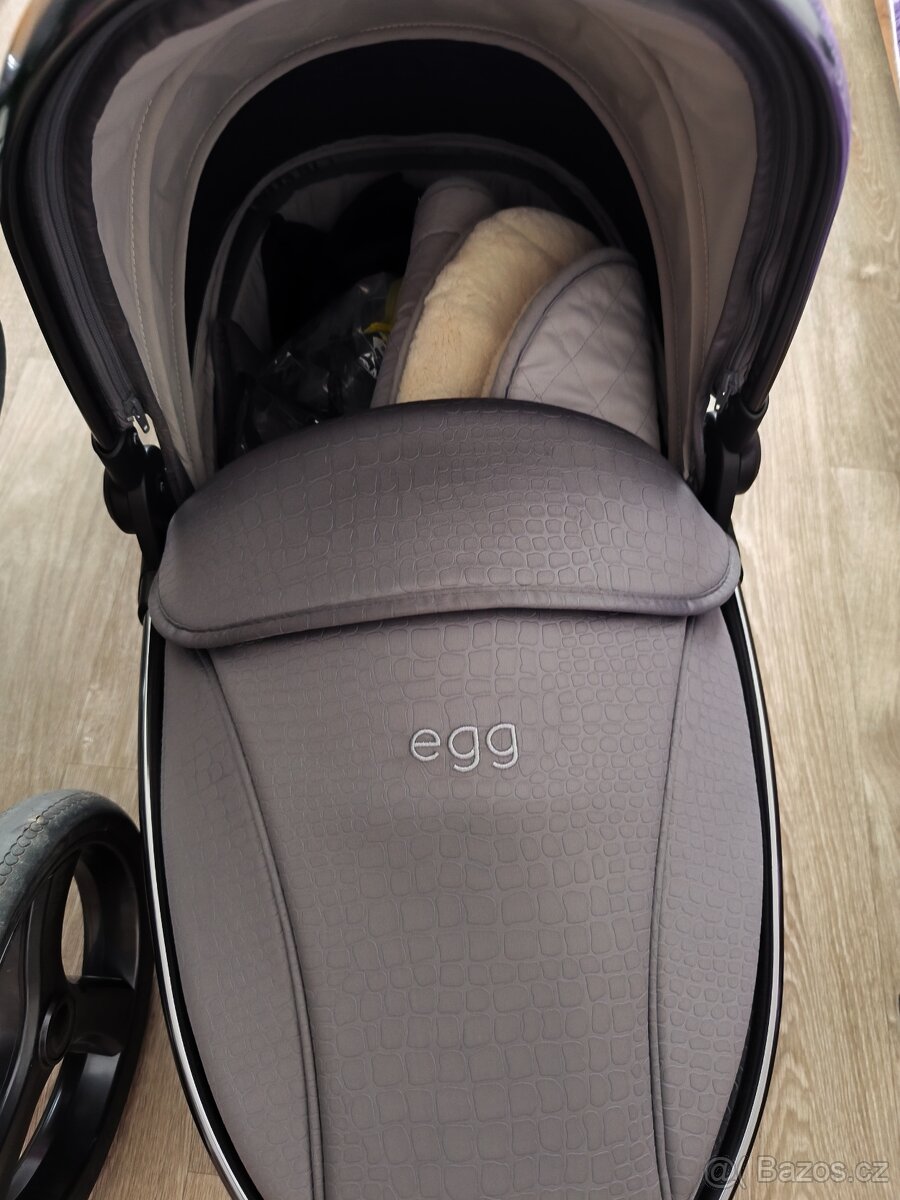 Egg 2 kočárek + příslušenství jurrasic Grey limitovaná edice - 6