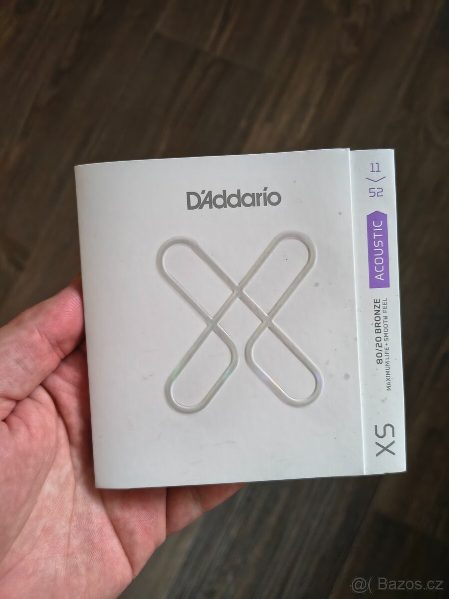 Prodám akustickou kytaru Cort - 6