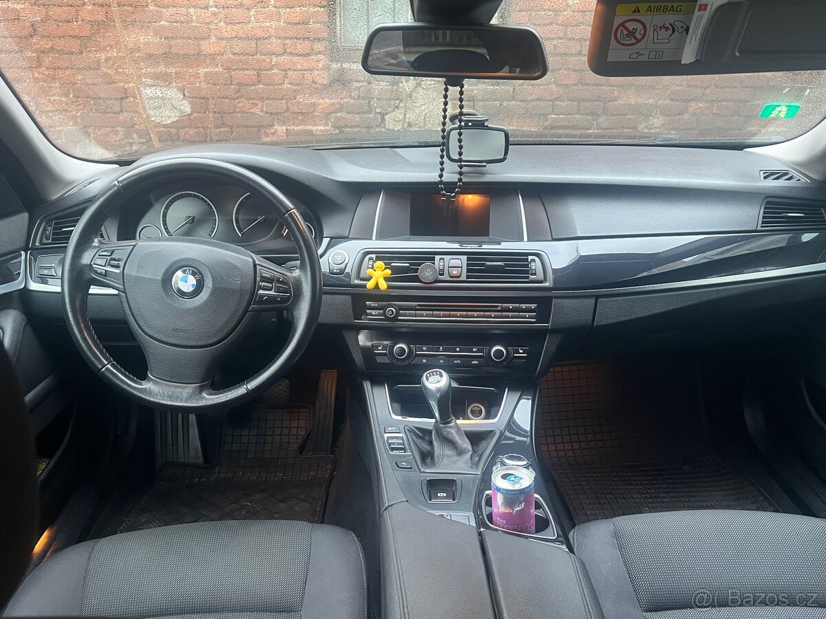 BMW - 6