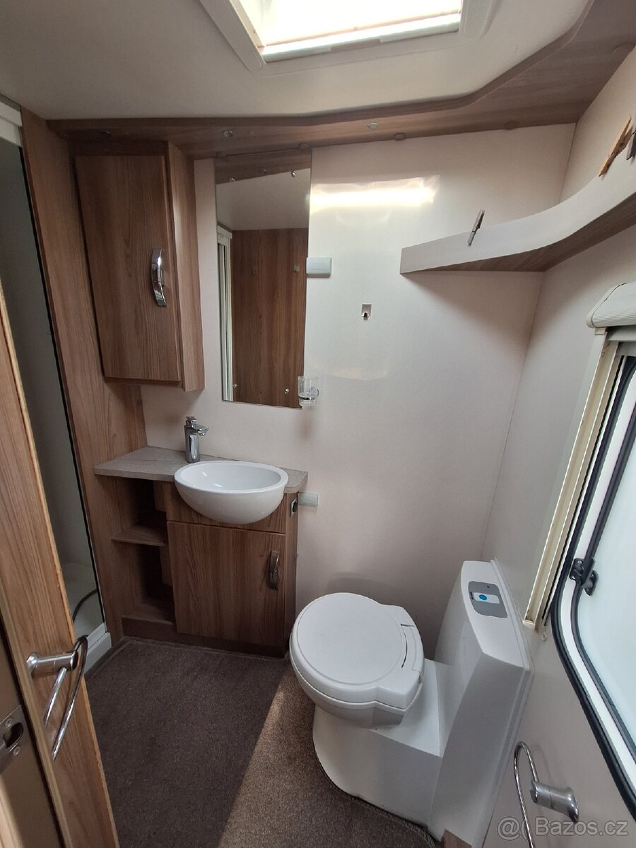 Obytný přívěs swift - 6