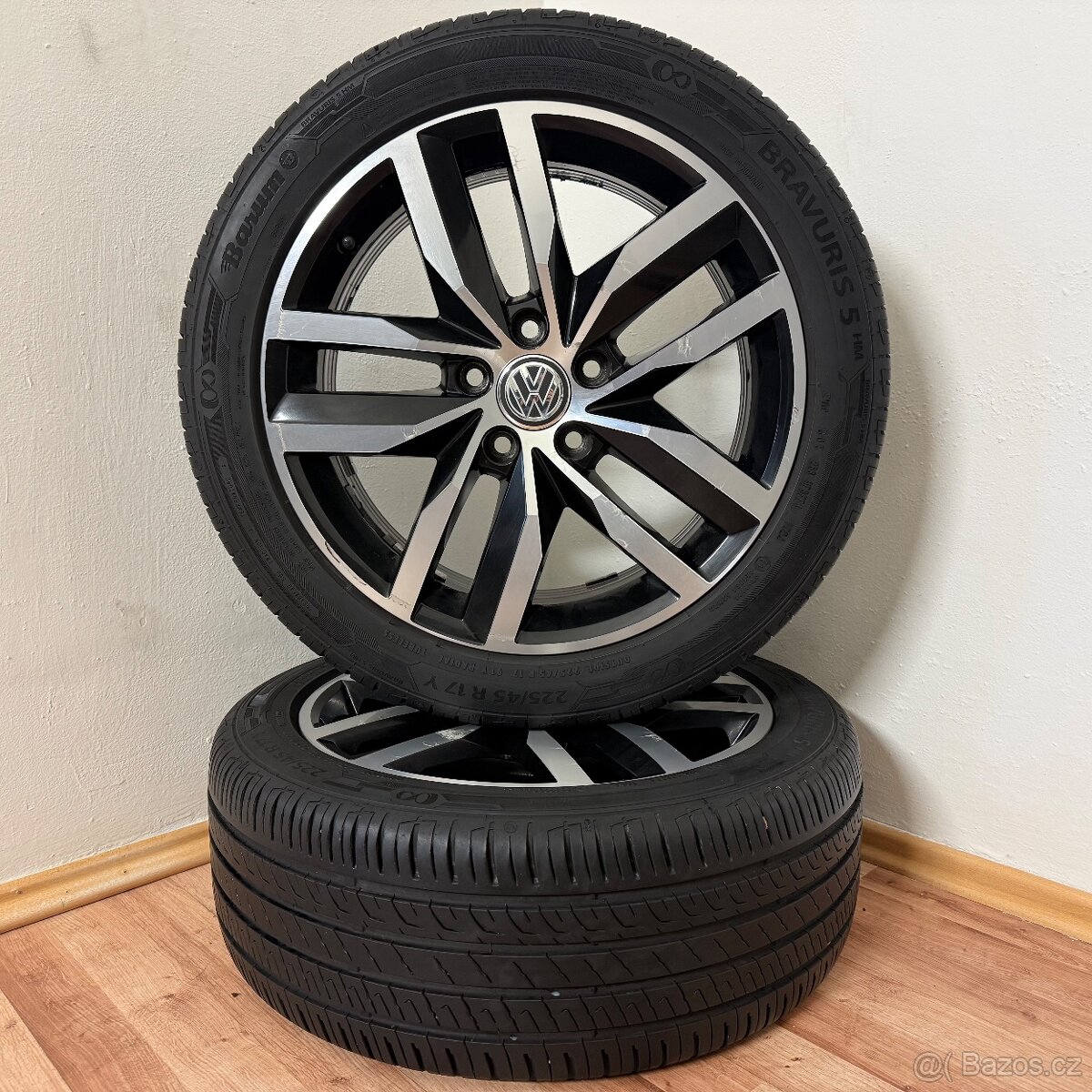 VW GOLF VII R 5x112 R17 ET49+LETNÍ 225/45R17 7mm - 6