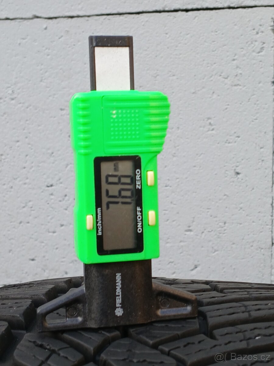 Zimní pneu Fulda Kristall Control HP2 235/45/18 vzorek 8mm - 6