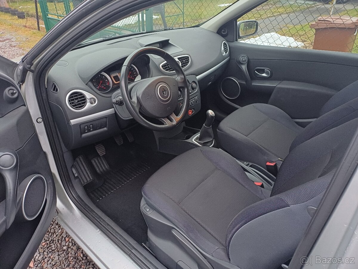 Renault Clio FACELIFT 1.6 16V 135396km. - 6