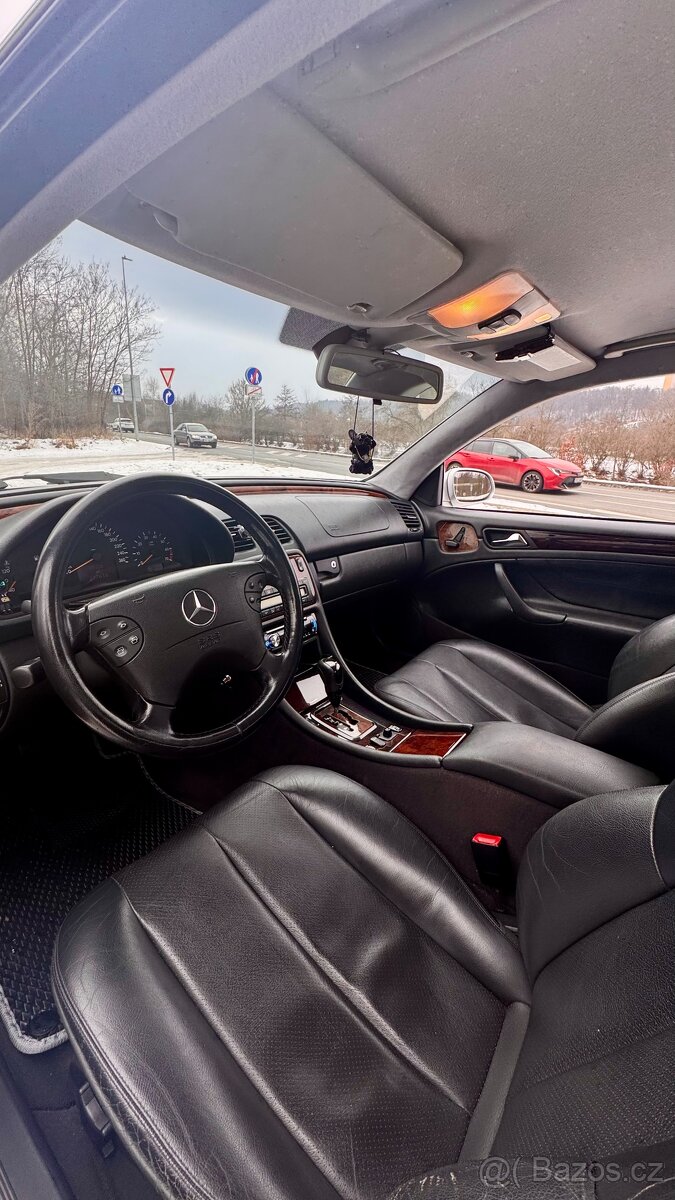Mercedes-Benz CLK W 208 2003 - 6